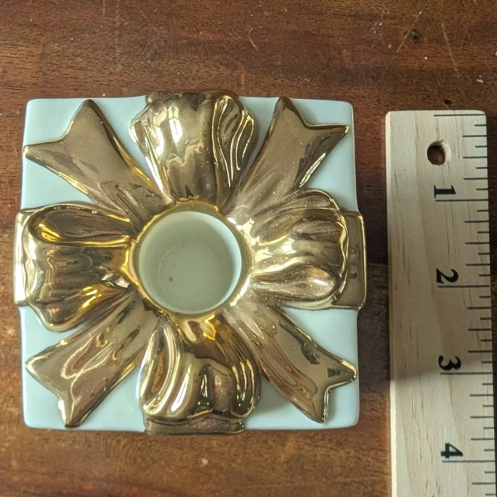 VTG Mikasa Holiday Elegance‎ Fine China Gold Ribbon Gift Box Candle Holder FK001